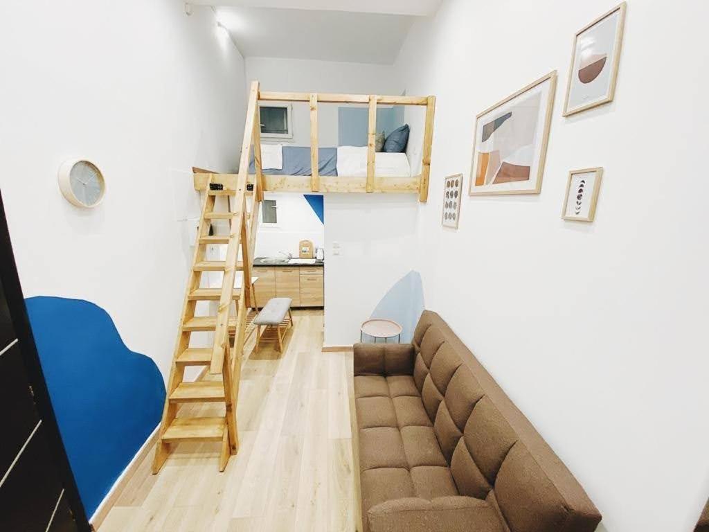 Apartamento Velestinou Private Maisonette Atenas Exterior foto